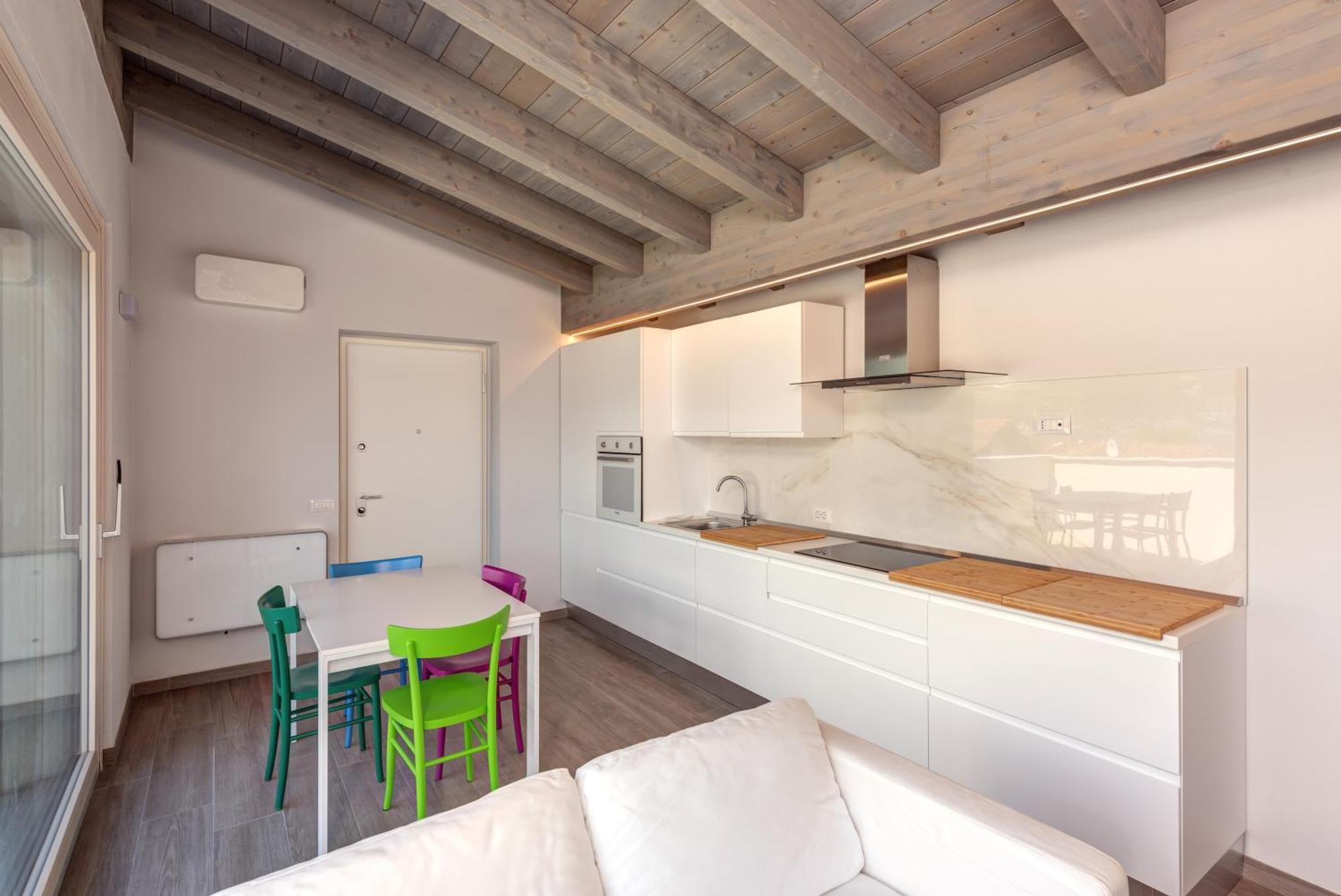Villa Family With Pool And Amazing Panoramic Penthouse Colico Buitenkant foto