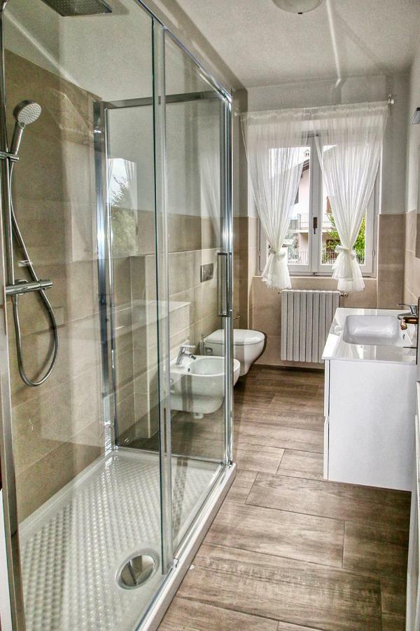 Villa Family With Pool And Amazing Panoramic Penthouse Colico Buitenkant foto